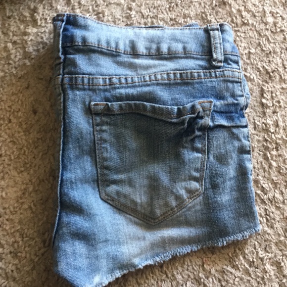 Jean shorts - Picture 2 of 4